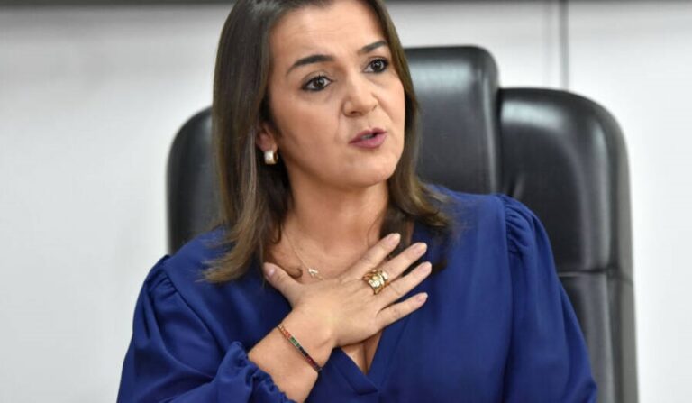 adriane-lopes-5