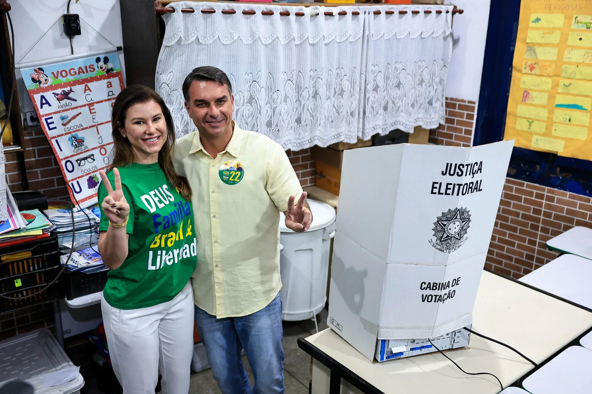 flavio-votando